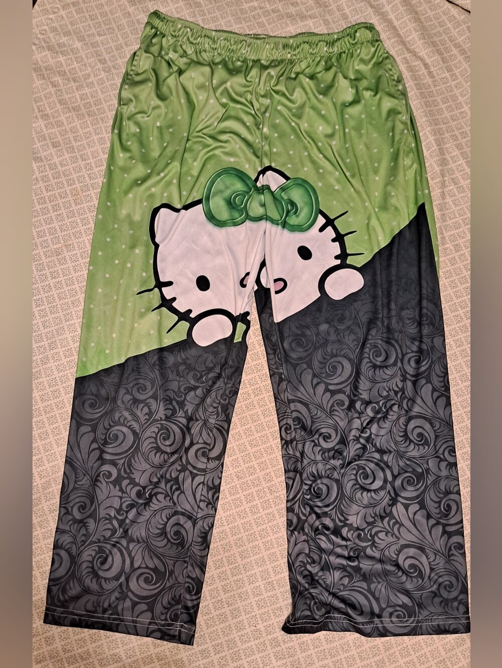 Hello Kitty Green and Black Womens  Bottoms Sz 2XL